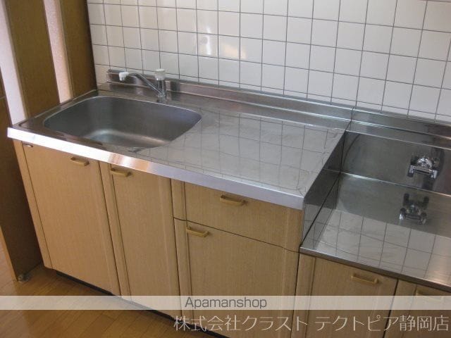 ウェーブIIの内装写真