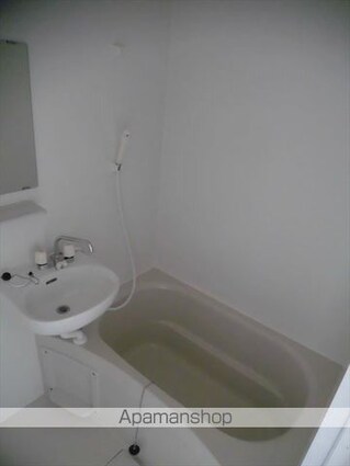 和歌山県和歌山市本町９丁目[2DK/39.66m2]のバス