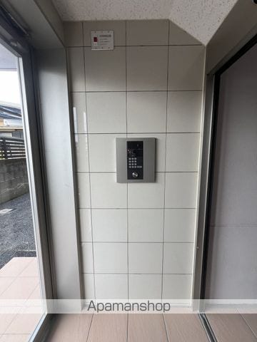 MIRACLE GARDENの玄関写真
