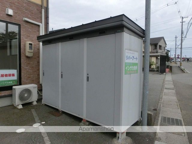 リバーアートの外観写真