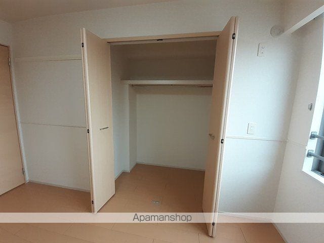 オーセンティック4の内装写真