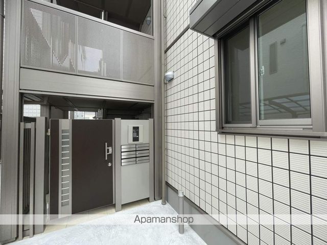 アイナ観音本町の玄関写真