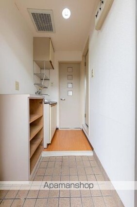 メゾン・ド・パリス[1K/16.2m2]の玄関