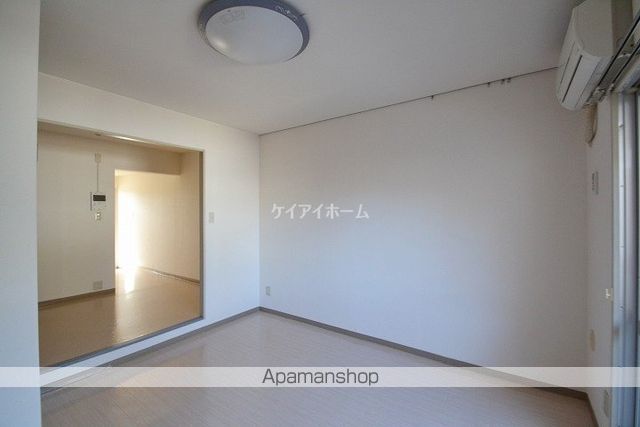 アルファ東古松IIの内装写真