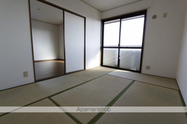 ドルフ井口台B棟の内装写真