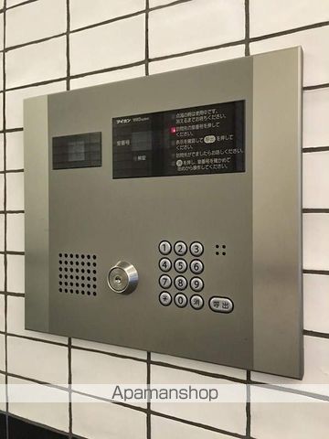 メイクスデザイン新宿の玄関写真