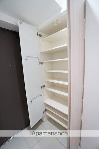 メインステージ三ノ輪IIIの内装写真