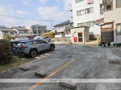 西興ビル[1LDK/42.9m2]の駐車場