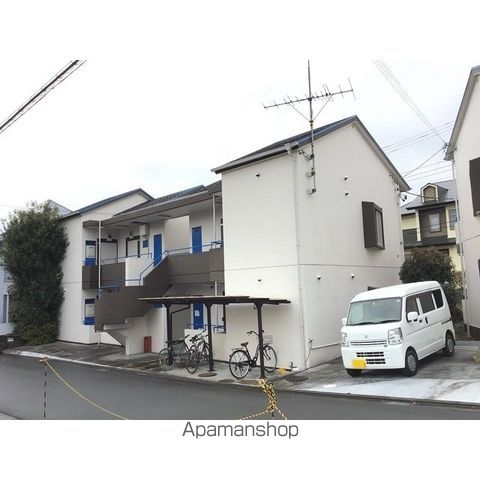フローラルコートIIの玄関写真