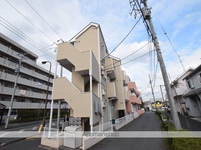 ロッシェル二番館1号棟の外観写真