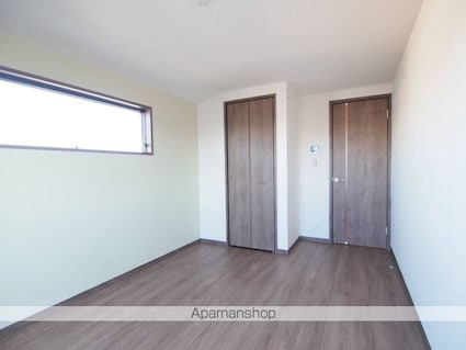 フラット南流山[1K/27.56m2]のリビング・居間