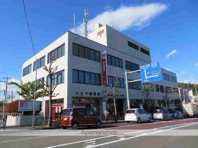 東京都八王子市滝山町１丁目[1LDK/53.68m2]の周辺5