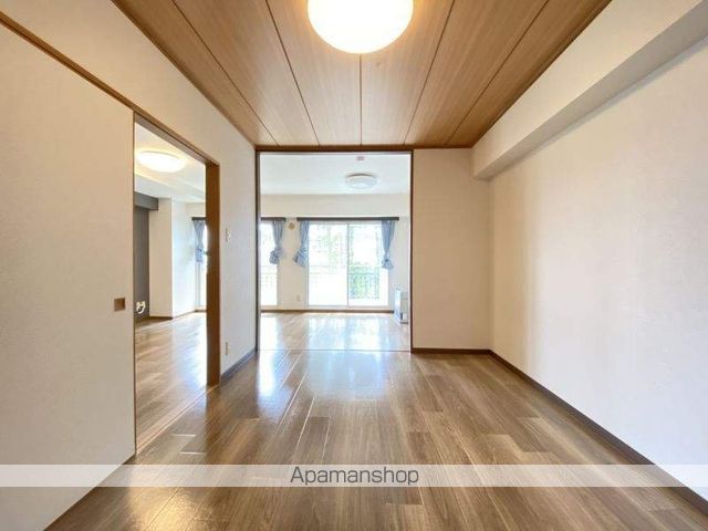 ロイヤルシティ弐番館青柳の内装写真