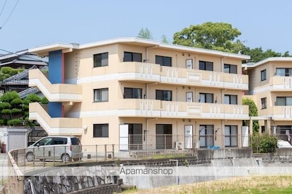 ハグネストＡ・Ｂ[2DK/49.7m2]の外観2