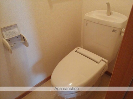 リエーヴル[2LDK/58.48m2]のトイレ