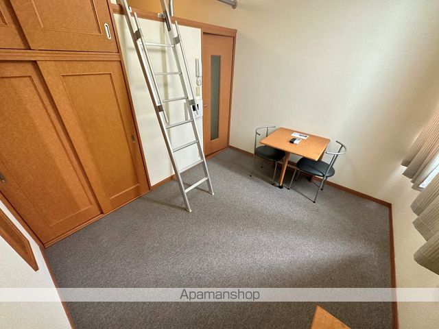 カラコレスの内装写真