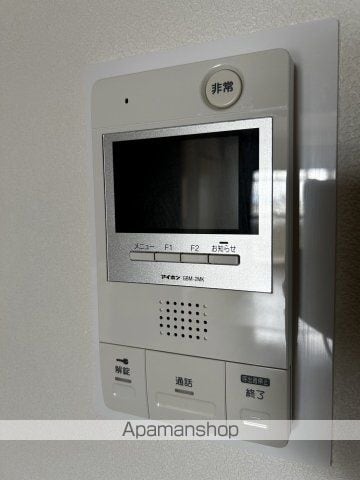 ミッションデルタの内装写真