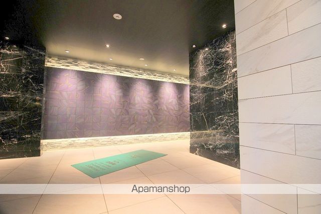 S−RESIDENCE西長堀の玄関写真