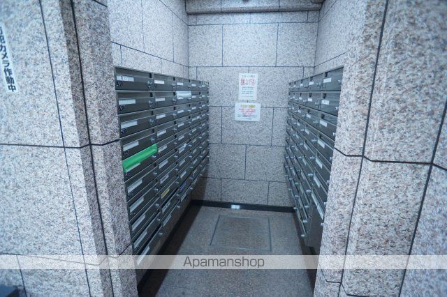 サンマンション新大宮の玄関写真