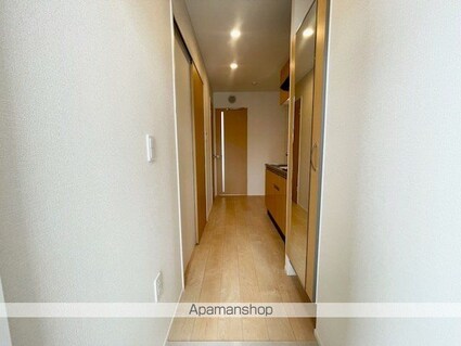 カーサＨ．Ｋ[1K/27.44m2]の玄関