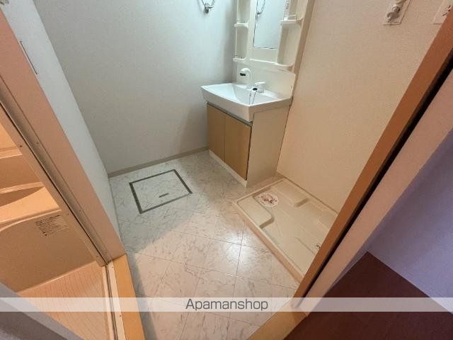 遠賀郡遠賀町 2階建 築12年の内装写真