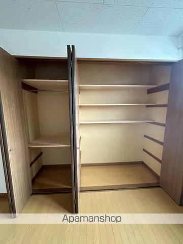 コンクルード B棟の内装写真