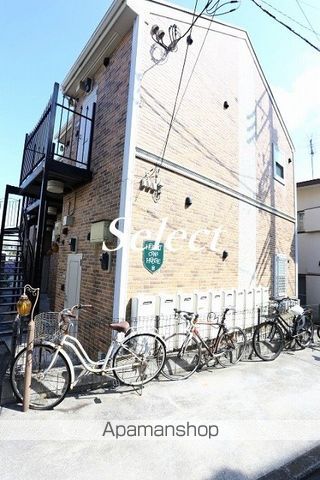 ハーミットクラブハウス石川町の玄関写真