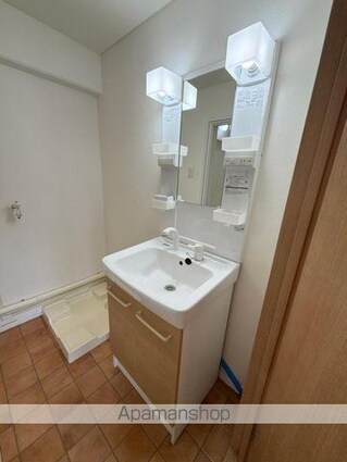 グランフォーレ三条[1LDK/49.5m2]の洗面所