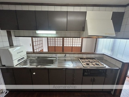 経田１丁目貸家[3LDK/135.34m2]のキッチン