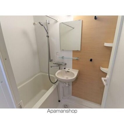 アソシエール駒沢[1K/22.83m2]のバス1