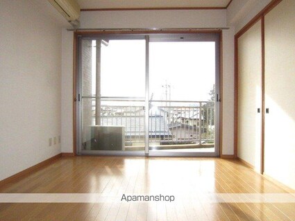 長野県長野市大字栗田[3LDK/80.7m2]のリビング・居間1