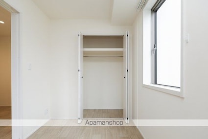 メゾン・ド・プティ[1LDK/35.8m2]の収納