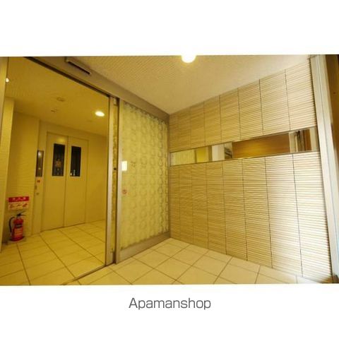 ピュア東彩館の玄関写真