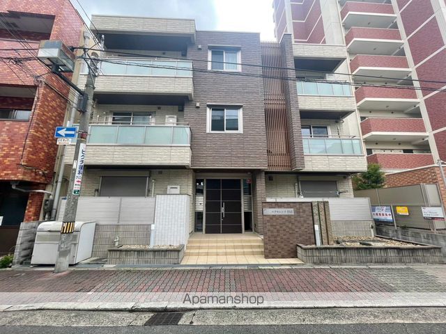 エクセレンス田辺の外観写真