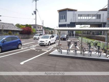 シーダーエース[2LDK/60.18m2]の駐車場3