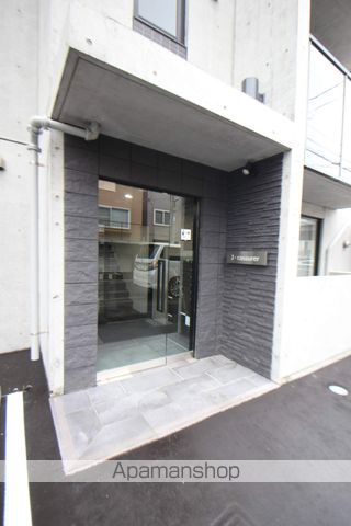 J・RASSURERの玄関写真