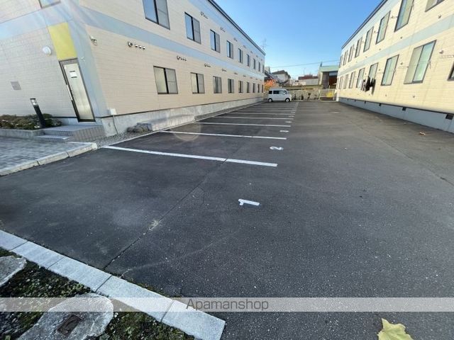 レオパレスａｙｅ．Ⅱ[1K/23.18m2]の駐車場