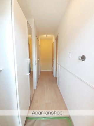 プラシード壱番館[2LDK/50.17m2]の玄関