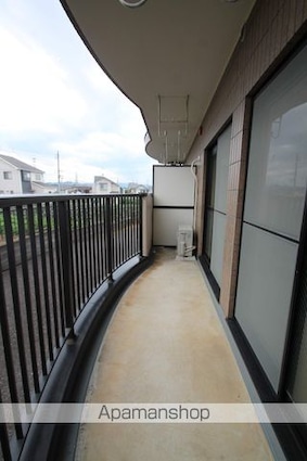 しゃんぐりらひる[2LDK/57m2]のバルコニー