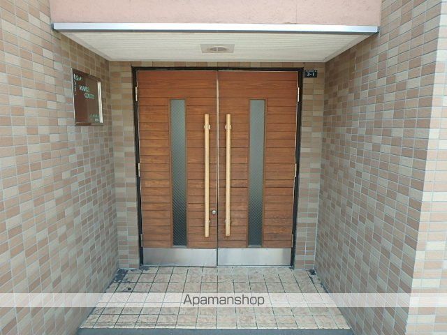 メイプルコート北円山の玄関写真