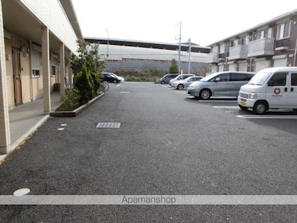 アーバンライフ萩台[1LDK/45.84m2]の駐車場