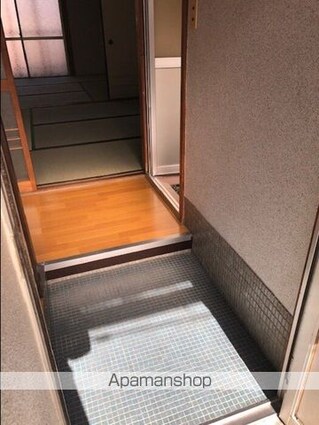 乙井マンション[2K/30.92m2]の玄関