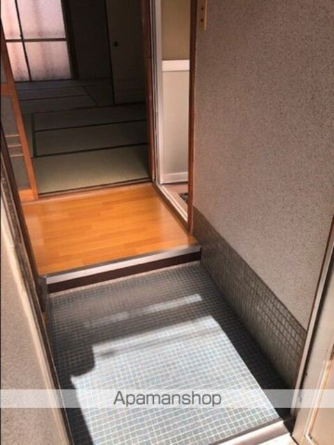 乙井マンション[2K/30.92m2]の玄関