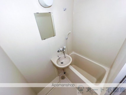 東一万ビル[1K/20m2]のバス