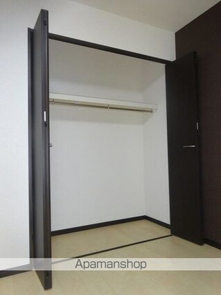 和歌山県和歌山市寄合町[1K/30.02m2]の収納