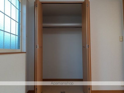 山梨県笛吹市石和町井戸[1LDK/37.13m2]の収納