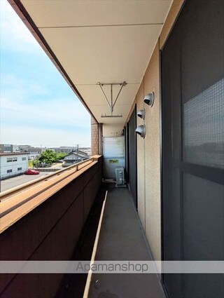 サンライズ亀甲[2LDK/51.66m2]のバルコニー
