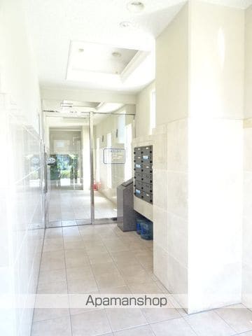 ティアラ西伊場の玄関写真