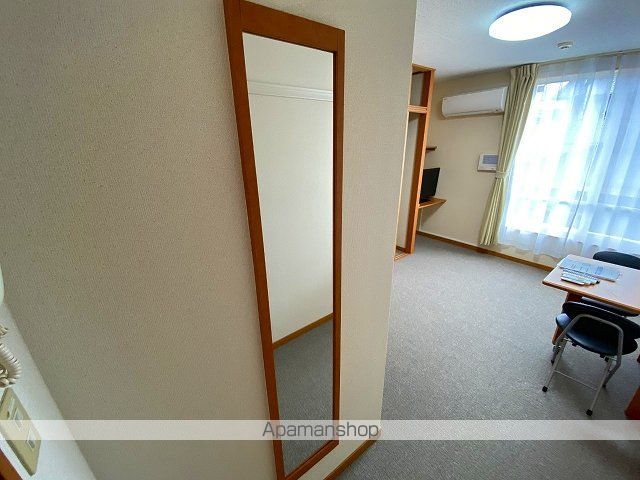 レオパレス朝見1号館の内装写真