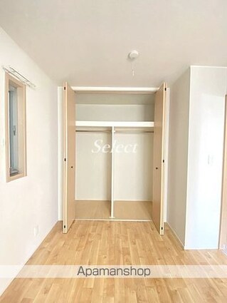フィカーサ山手[2K/32.85m2]の収納
